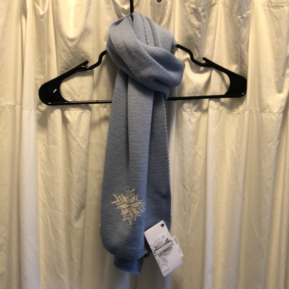 Dale of Norway light blue 59” scarf NWT